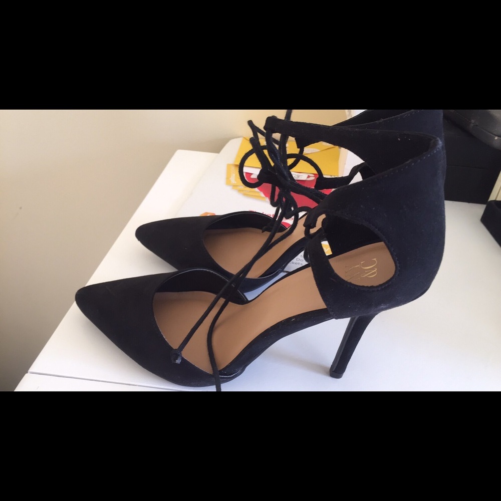 Shoes sizes 9